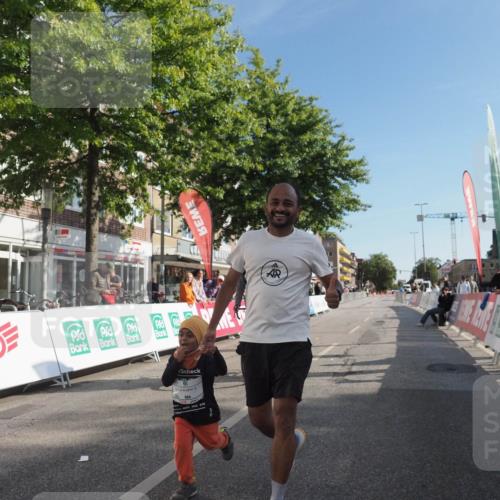 15.09.2024 - PSD Bank Halbmarathon Miley Keyser http://msf.ph/oto/7060968 15.09.2024 10:33:25 Ziel 224, 304 meine-sportfotos.de