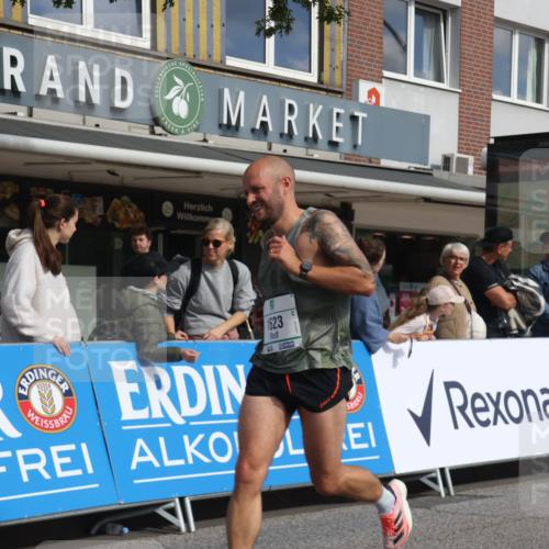 15.09.2024 - PSD Bank Halbmarathon Michael Strokosch http://msf.ph/oto/7060971 15.09.2024 11:44:45 Ziel 916, 1167, 1206, 1415, 1598, 1623, 1734, 1806, 2534, 2679 meine-sportfotos.de