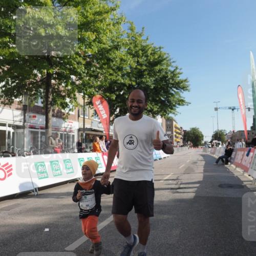 15.09.2024 - PSD Bank Halbmarathon Miley Keyser http://msf.ph/oto/7060972 15.09.2024 10:33:25 Ziel 224, 304 meine-sportfotos.de