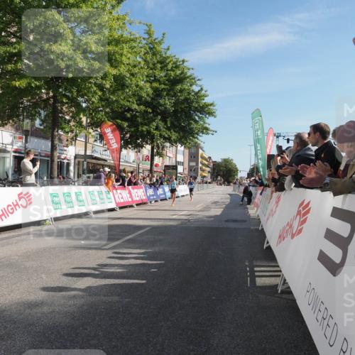 15.09.2024 - PSD Bank Halbmarathon Miley Keyser http://msf.ph/oto/7060987 15.09.2024 11:01:56 Ziel 448, 1001 meine-sportfotos.de