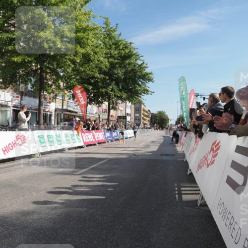 15.09.2024 - PSD Bank Halbmarathon Miley Keyser http://msf.ph/oto/7060990 15.09.2024 11:01:56 Ziel 448, 1001 meine-sportfotos.de