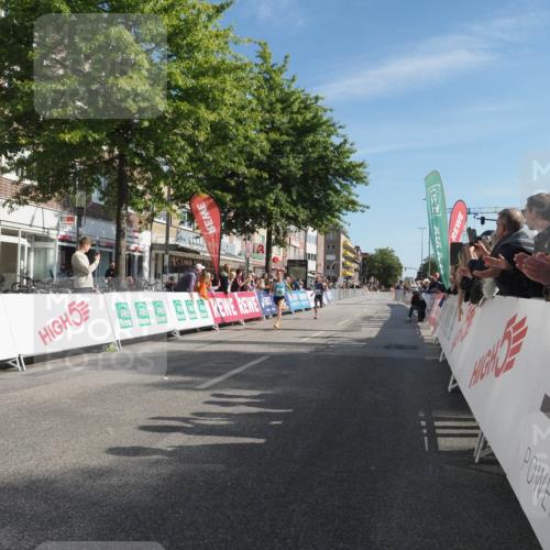 15.09.2024 - PSD Bank Halbmarathon Miley Keyser http://msf.ph/oto/7060994 15.09.2024 11:01:56 Ziel 448, 1001 meine-sportfotos.de