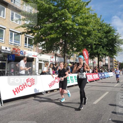 15.09.2024 - PSD Bank Halbmarathon Miley Keyser http://msf.ph/oto/7060996 15.09.2024 12:09:34 Ziel 1778, 1855, 1966, 1994, 2179, 2327, 2408, 2868, 2878, 2890, 2892, 2997, 3050, 3238 meine-sportfotos.de