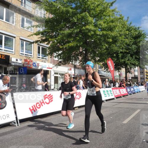 15.09.2024 - PSD Bank Halbmarathon Miley Keyser http://msf.ph/oto/7061009 15.09.2024 12:09:34 Ziel 1778, 1855, 1966, 1994, 2179, 2327, 2408, 2868, 2878, 2890, 2892, 2997, 3050, 3238 meine-sportfotos.de