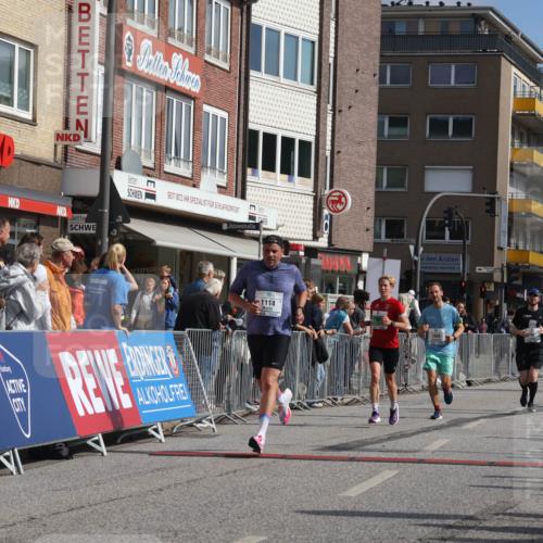 15.09.2024 - PSD Bank Halbmarathon Michael Strokosch http://msf.ph/oto/7061020 15.09.2024 11:44:56 Ziel 916, 949, 1114, 1167, 1415, 1587, 1988, 2679, 3514 meine-sportfotos.de