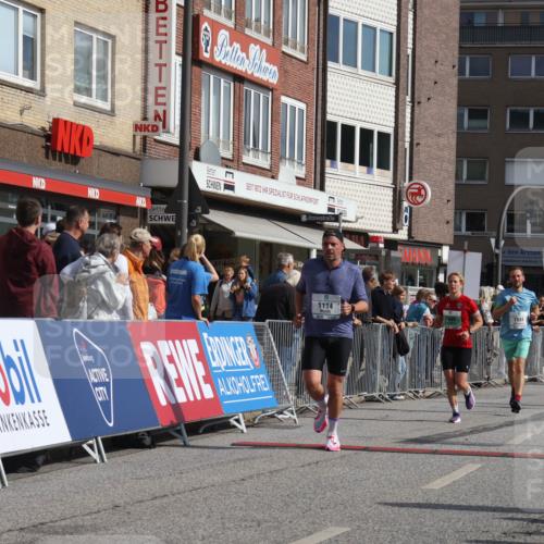 15.09.2024 - PSD Bank Halbmarathon Michael Strokosch http://msf.ph/oto/7061022 15.09.2024 11:44:56 Ziel 916, 949, 1114, 1167, 1415, 1587, 1988, 2679, 3514 meine-sportfotos.de