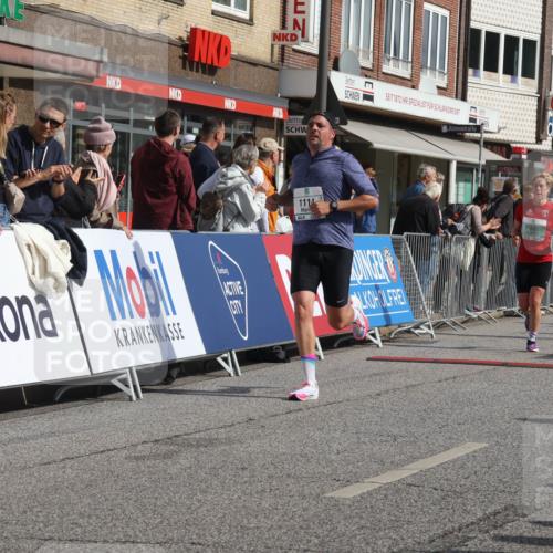 15.09.2024 - PSD Bank Halbmarathon Michael Strokosch http://msf.ph/oto/7061028 15.09.2024 11:44:57 Ziel 916, 949, 1114, 1167, 1415, 1587, 1988, 2503, 2647, 2679, 3514 meine-sportfotos.de