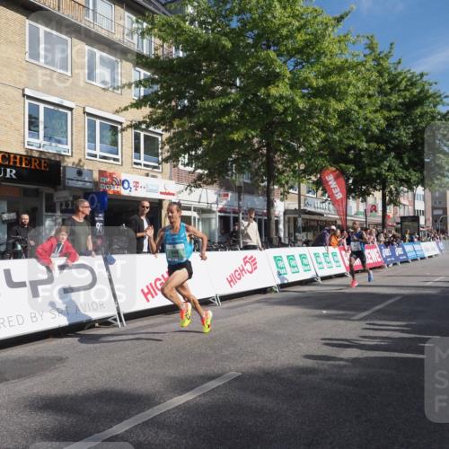 15.09.2024 - PSD Bank Halbmarathon Miley Keyser http://msf.ph/oto/7061035 15.09.2024 11:01:58 Ziel 447, 448, 1001 meine-sportfotos.de