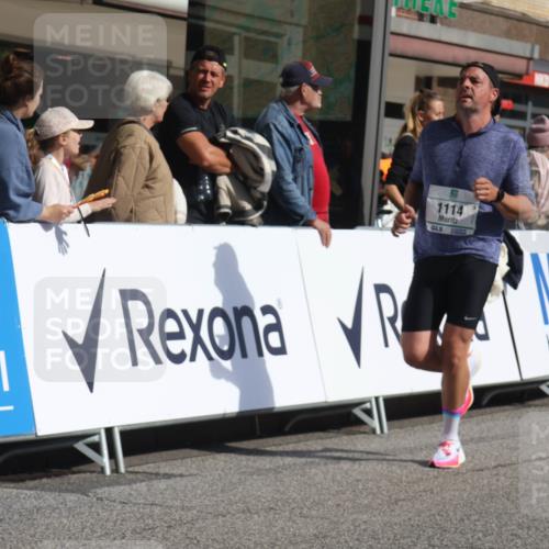 15.09.2024 - PSD Bank Halbmarathon Michael Strokosch http://msf.ph/oto/7061039 15.09.2024 11:44:58 Ziel 916, 949, 1114, 1167, 1415, 1587, 1988, 2503, 2647, 2679, 3514 meine-sportfotos.de