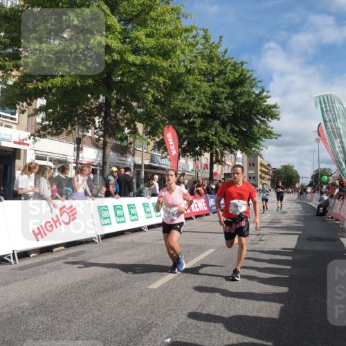 15.09.2024 - PSD Bank Halbmarathon Miley Keyser http://msf.ph/oto/7061060 15.09.2024 12:09:40 Ziel 1778, 1855, 1966, 1994, 2327, 2878, 2890, 2892, 3050, 3238 meine-sportfotos.de