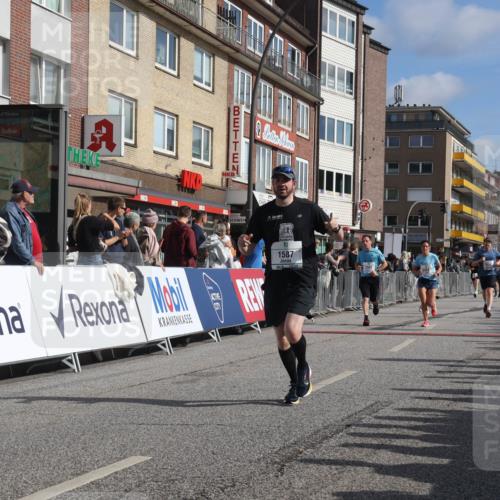 15.09.2024 - PSD Bank Halbmarathon Michael Strokosch http://msf.ph/oto/7061063 15.09.2024 11:45:02 Ziel 916, 949, 1114, 1280, 1313, 1373, 1415, 1587, 1988, 2503, 2647, 3514 meine-sportfotos.de