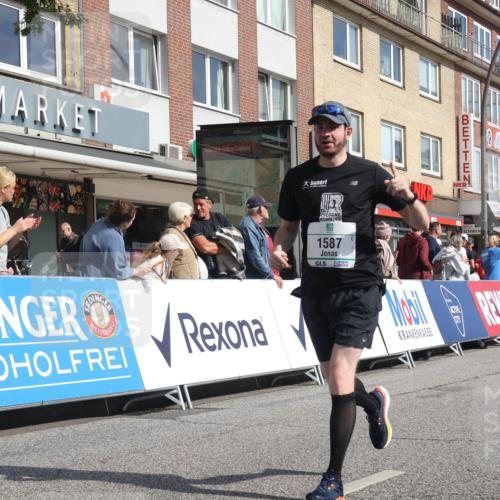 15.09.2024 - PSD Bank Halbmarathon Michael Strokosch http://msf.ph/oto/7061072 15.09.2024 11:45:03 Ziel 916, 949, 1114, 1280, 1313, 1373, 1415, 1421, 1587, 1988, 2503, 2647, 3514 meine-sportfotos.de