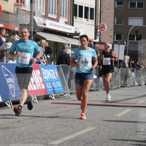 15.09.2024 - PSD Bank Halbmarathon Michael Strokosch http://msf.ph/oto/7061077 15.09.2024 11:45:05 Ziel 949, 1114, 1268, 1280, 1313, 1373, 1421, 1587, 1988, 2503, 2647, 2683, 3514 meine-sportfotos.de