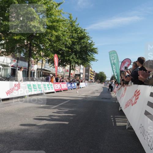 15.09.2024 - PSD Bank Halbmarathon Miley Keyser http://msf.ph/oto/7061078 15.09.2024 11:02:14 Ziel 447 meine-sportfotos.de