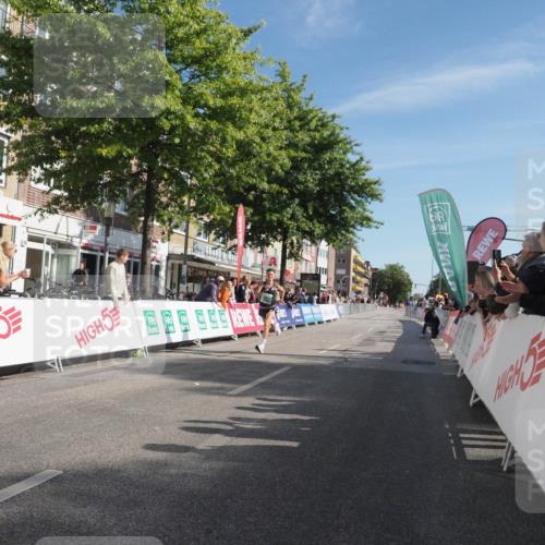 15.09.2024 - PSD Bank Halbmarathon Miley Keyser http://msf.ph/oto/7061097 15.09.2024 11:02:15 Ziel 447 meine-sportfotos.de