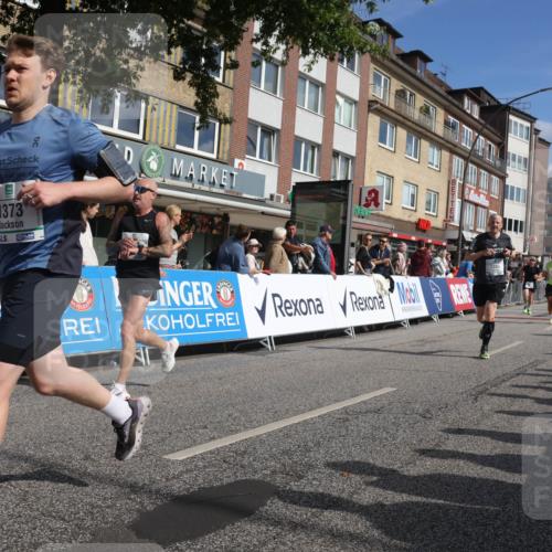 15.09.2024 - PSD Bank Halbmarathon Michael Strokosch http://msf.ph/oto/7061109 15.09.2024 11:45:09 Ziel 949, 1114, 1268, 1280, 1313, 1373, 1421, 1587, 1737, 1988, 2495, 2503, 2647, 2683, 3514 meine-sportfotos.de