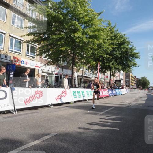 15.09.2024 - PSD Bank Halbmarathon Miley Keyser http://msf.ph/oto/7061110 15.09.2024 11:02:15 Ziel 447 meine-sportfotos.de