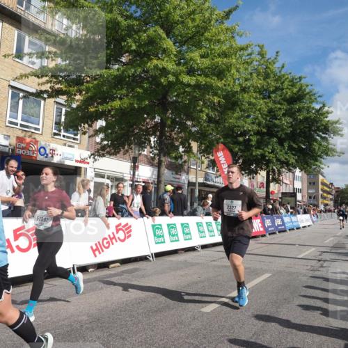 15.09.2024 - PSD Bank Halbmarathon Miley Keyser http://msf.ph/oto/7061115 15.09.2024 12:09:46 Ziel 1778, 1855, 2053, 2327, 2878, 2890, 2892, 2993, 3050, 3238, 3532 meine-sportfotos.de