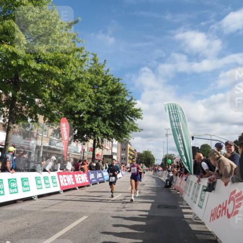 15.09.2024 - PSD Bank Halbmarathon Miley Keyser http://msf.ph/oto/7061143 15.09.2024 12:09:52 Ziel 1694, 1820, 2053, 2327, 2892, 2993, 3238, 3532 meine-sportfotos.de