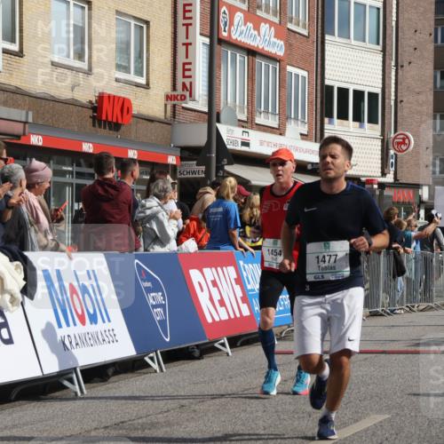 15.09.2024 - PSD Bank Halbmarathon Michael Strokosch http://msf.ph/oto/7061150 15.09.2024 11:45:19 Ziel 951, 973, 1138, 1268, 1280, 1313, 1373, 1421, 1437, 1454, 1477, 1737, 2495, 2632, 2683, 2851 meine-sportfotos.de
