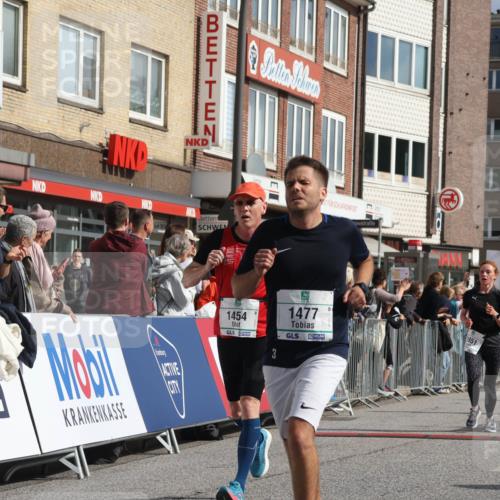 15.09.2024 - PSD Bank Halbmarathon Michael Strokosch http://msf.ph/oto/7061154 15.09.2024 11:45:19 Ziel 951, 973, 1138, 1268, 1280, 1313, 1373, 1421, 1437, 1454, 1477, 1737, 2495, 2632, 2683, 2851 meine-sportfotos.de