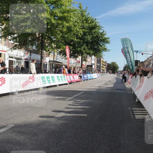 15.09.2024 - PSD Bank Halbmarathon Miley Keyser http://msf.ph/oto/7061157 15.09.2024 11:02:43 Ziel 449 meine-sportfotos.de