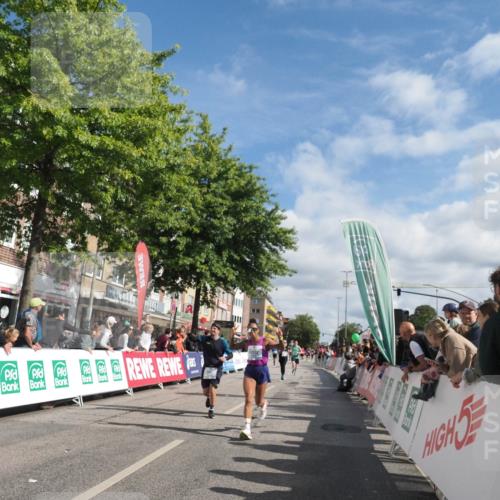 15.09.2024 - PSD Bank Halbmarathon Miley Keyser http://msf.ph/oto/7061163 15.09.2024 12:09:52 Ziel 1694, 1820, 2053, 2327, 2892, 2993, 3238, 3532 meine-sportfotos.de