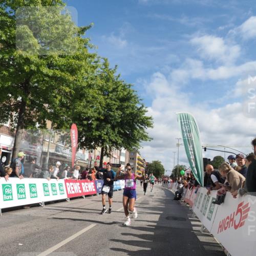 15.09.2024 - PSD Bank Halbmarathon Miley Keyser http://msf.ph/oto/7061166 15.09.2024 12:09:53 Ziel 1694, 1820, 2053, 2327, 2788, 2892, 2993, 3238, 3532 meine-sportfotos.de