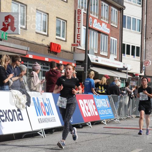 15.09.2024 - PSD Bank Halbmarathon Michael Strokosch http://msf.ph/oto/7061171 15.09.2024 11:45:22 Ziel 951, 973, 1138, 1268, 1421, 1437, 1454, 1477, 1737, 2483, 2495, 2632, 2683, 2851 meine-sportfotos.de