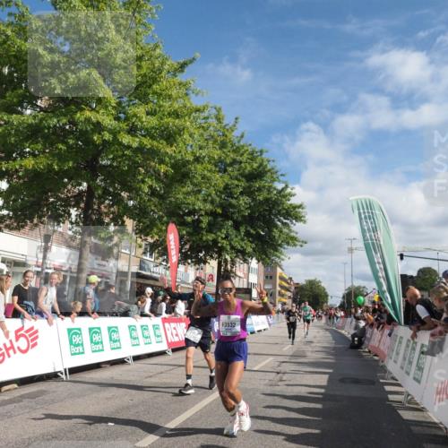 15.09.2024 - PSD Bank Halbmarathon Miley Keyser http://msf.ph/oto/7061190 15.09.2024 12:09:53 Ziel 1694, 1820, 2053, 2327, 2788, 2892, 2993, 3238, 3532 meine-sportfotos.de
