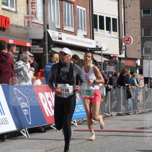 15.09.2024 - PSD Bank Halbmarathon Michael Strokosch http://msf.ph/oto/7061199 15.09.2024 11:45:26 Ziel 780, 835, 951, 957, 973, 1138, 1437, 1454, 1477, 1626, 1737, 1791, 2310, 2332, 2483, 2495, 2632, 2851 meine-sportfotos.de