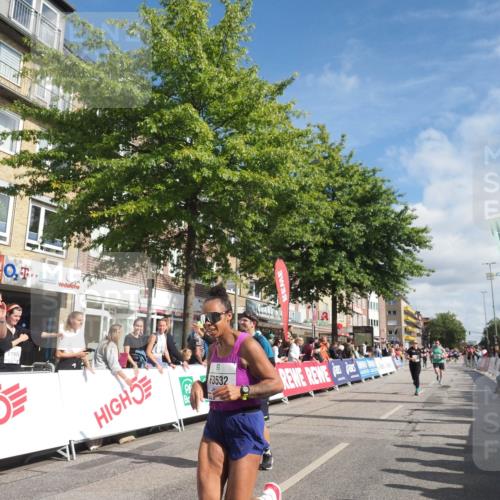 15.09.2024 - PSD Bank Halbmarathon Miley Keyser http://msf.ph/oto/7061209 15.09.2024 12:09:54 Ziel 1694, 1820, 1864, 2053, 2327, 2788, 2892, 2993, 3117, 3238, 3532 meine-sportfotos.de