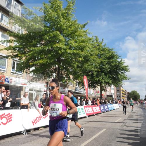 15.09.2024 - PSD Bank Halbmarathon Miley Keyser http://msf.ph/oto/7061212 15.09.2024 12:09:54 Ziel 1694, 1820, 1864, 2053, 2327, 2788, 2892, 2993, 3117, 3238, 3532 meine-sportfotos.de
