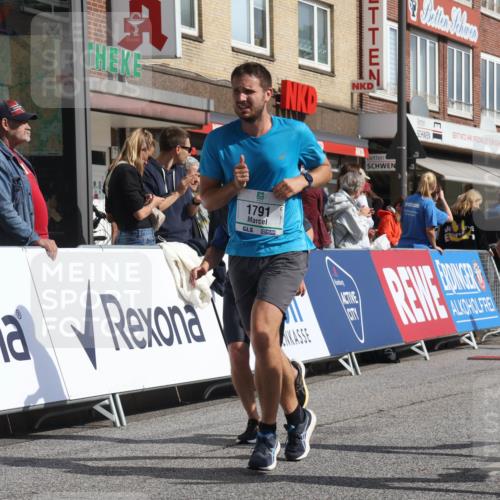 15.09.2024 - PSD Bank Halbmarathon Michael Strokosch http://msf.ph/oto/7061237 15.09.2024 11:45:31 Ziel 780, 835, 951, 957, 973, 1138, 1407, 1437, 1454, 1626, 1791, 2310, 2332, 2483, 2632, 2851 meine-sportfotos.de