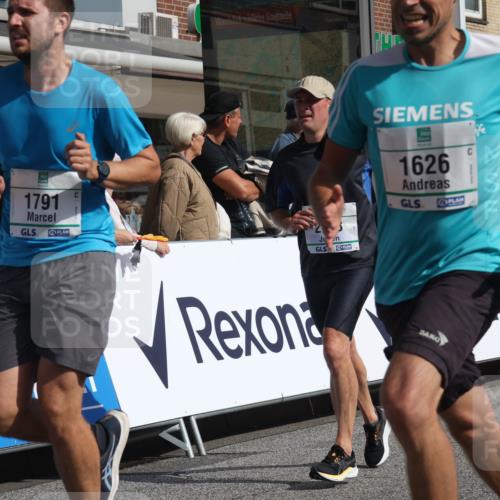 15.09.2024 - PSD Bank Halbmarathon Michael Strokosch http://msf.ph/oto/7061242 15.09.2024 11:45:32 Ziel 780, 835, 951, 957, 973, 1138, 1407, 1437, 1626, 1791, 2310, 2332, 2483, 2632, 2851 meine-sportfotos.de