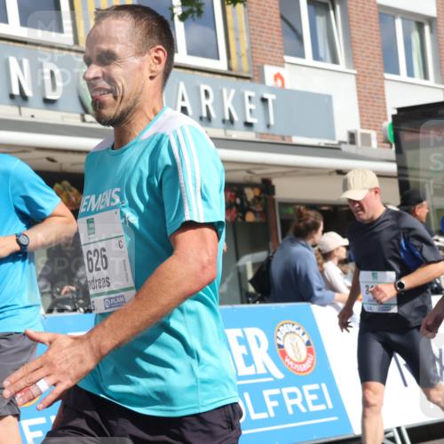 15.09.2024 - PSD Bank Halbmarathon Michael Strokosch http://msf.ph/oto/7061244 15.09.2024 11:45:32 Ziel 780, 835, 951, 957, 973, 1138, 1407, 1437, 1626, 1791, 2310, 2332, 2483, 2632, 2851 meine-sportfotos.de