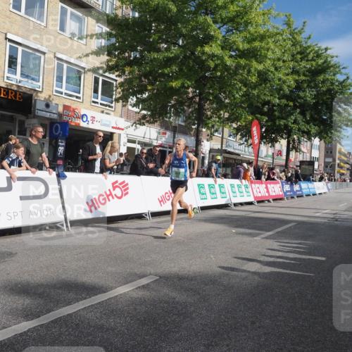 15.09.2024 - PSD Bank Halbmarathon Miley Keyser http://msf.ph/oto/7061253 15.09.2024 11:04:38 Ziel 451, 453 meine-sportfotos.de