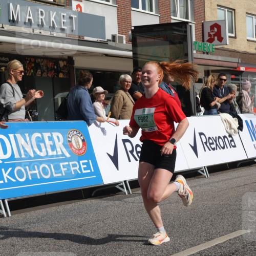 15.09.2024 - PSD Bank Halbmarathon Michael Strokosch http://msf.ph/oto/7061285 15.09.2024 11:45:42 Ziel 780, 835, 957, 982, 1209, 1351, 1407, 1626, 1791, 1975, 2310, 2332, 2483, 2705 meine-sportfotos.de