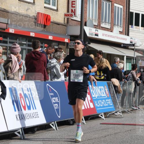 15.09.2024 - PSD Bank Halbmarathon Michael Strokosch http://msf.ph/oto/7061302 15.09.2024 11:45:44 Ziel 780, 835, 982, 1209, 1347, 1351, 1407, 1975, 2310, 2332, 2705, 2988 meine-sportfotos.de