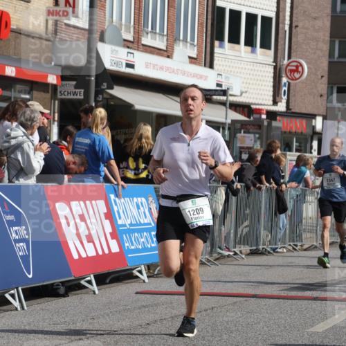 15.09.2024 - PSD Bank Halbmarathon Michael Strokosch http://msf.ph/oto/7061319 15.09.2024 11:45:47 Ziel 982, 1209, 1326, 1347, 1351, 1407, 1975, 2645, 2705, 2988 meine-sportfotos.de