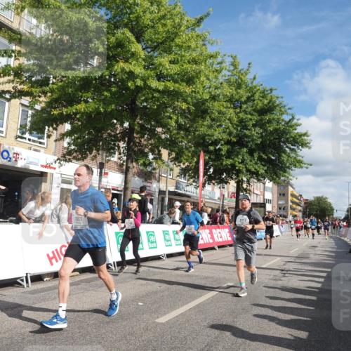 15.09.2024 - PSD Bank Halbmarathon Miley Keyser http://msf.ph/oto/7061334 15.09.2024 12:10:05 Ziel 1639, 1694, 1820, 1864, 1993, 1998, 2053, 2196, 2308, 2531, 2788, 2915, 2937, 2993, 3117, 3187 meine-sportfotos.de