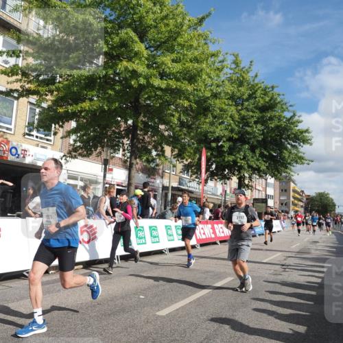 15.09.2024 - PSD Bank Halbmarathon Miley Keyser http://msf.ph/oto/7061337 15.09.2024 12:10:05 Ziel 1639, 1694, 1820, 1864, 1993, 1998, 2053, 2196, 2308, 2531, 2788, 2915, 2937, 2993, 3117, 3187 meine-sportfotos.de