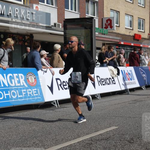 15.09.2024 - PSD Bank Halbmarathon Michael Strokosch http://msf.ph/oto/7061372 15.09.2024 11:45:55 Ziel 446, 948, 1209, 1326, 1346, 1347, 1351, 1375, 1975, 2539, 2645, 2705, 2988 meine-sportfotos.de