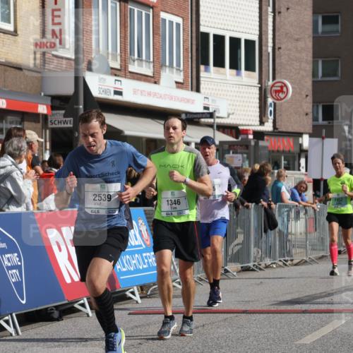 15.09.2024 - PSD Bank Halbmarathon Michael Strokosch http://msf.ph/oto/7061403 15.09.2024 11:46:01 Ziel 446, 781, 948, 952, 1326, 1346, 1347, 1375, 1975, 2539, 2645, 2705, 2988 meine-sportfotos.de