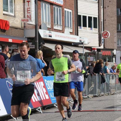 15.09.2024 - PSD Bank Halbmarathon Michael Strokosch http://msf.ph/oto/7061405 15.09.2024 11:46:01 Ziel 446, 781, 948, 952, 1326, 1346, 1347, 1375, 1975, 2539, 2645, 2705, 2988 meine-sportfotos.de