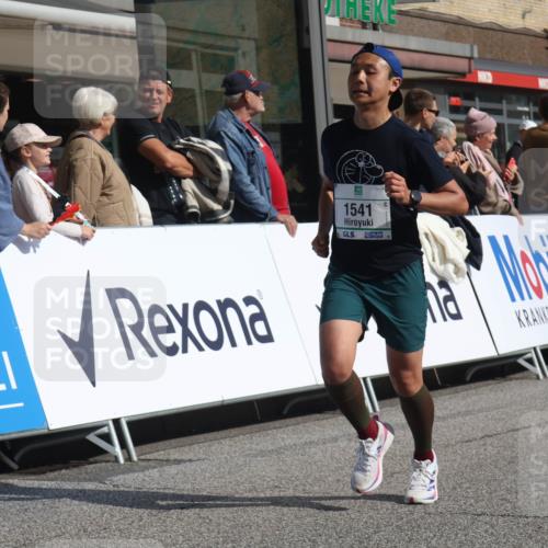 15.09.2024 - PSD Bank Halbmarathon Michael Strokosch http://msf.ph/oto/7061471 15.09.2024 11:46:12 Ziel 781, 952, 967, 1346, 1358, 1375, 1474, 1541, 2539, 2680 meine-sportfotos.de