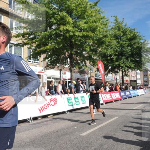 15.09.2024 - PSD Bank Halbmarathon Miley Keyser http://msf.ph/oto/7061491 15.09.2024 12:10:14 Ziel 1211, 1639, 1836, 1864, 1993, 1998, 2170, 2196, 2308, 2531, 2546, 2547, 2788, 2877, 2915, 2937, 3117, 3144, 3187, 3538 meine-sportfotos.de