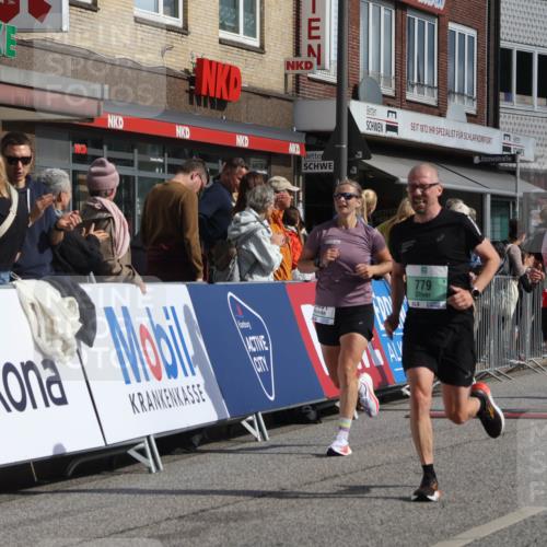 15.09.2024 - PSD Bank Halbmarathon Michael Strokosch http://msf.ph/oto/7061555 15.09.2024 11:46:30 Ziel 779, 784, 786, 1202, 1474, 1761, 2162, 2677, 2680, 2681, 3560 meine-sportfotos.de
