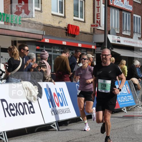 15.09.2024 - PSD Bank Halbmarathon Michael Strokosch http://msf.ph/oto/7061560 15.09.2024 11:46:31 Ziel 779, 784, 786, 969, 1202, 1474, 1746, 1761, 2162, 2677, 2680, 2681, 3560 meine-sportfotos.de