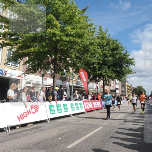 15.09.2024 - PSD Bank Halbmarathon Miley Keyser http://msf.ph/oto/7061611 15.09.2024 12:10:22 Ziel 1211, 1639, 1649, 1836, 1881, 1998, 2028, 2170, 2196, 2308, 2546, 2547, 2833, 2877, 2915, 2937, 2985, 3144, 3538 meine-sportfotos.de